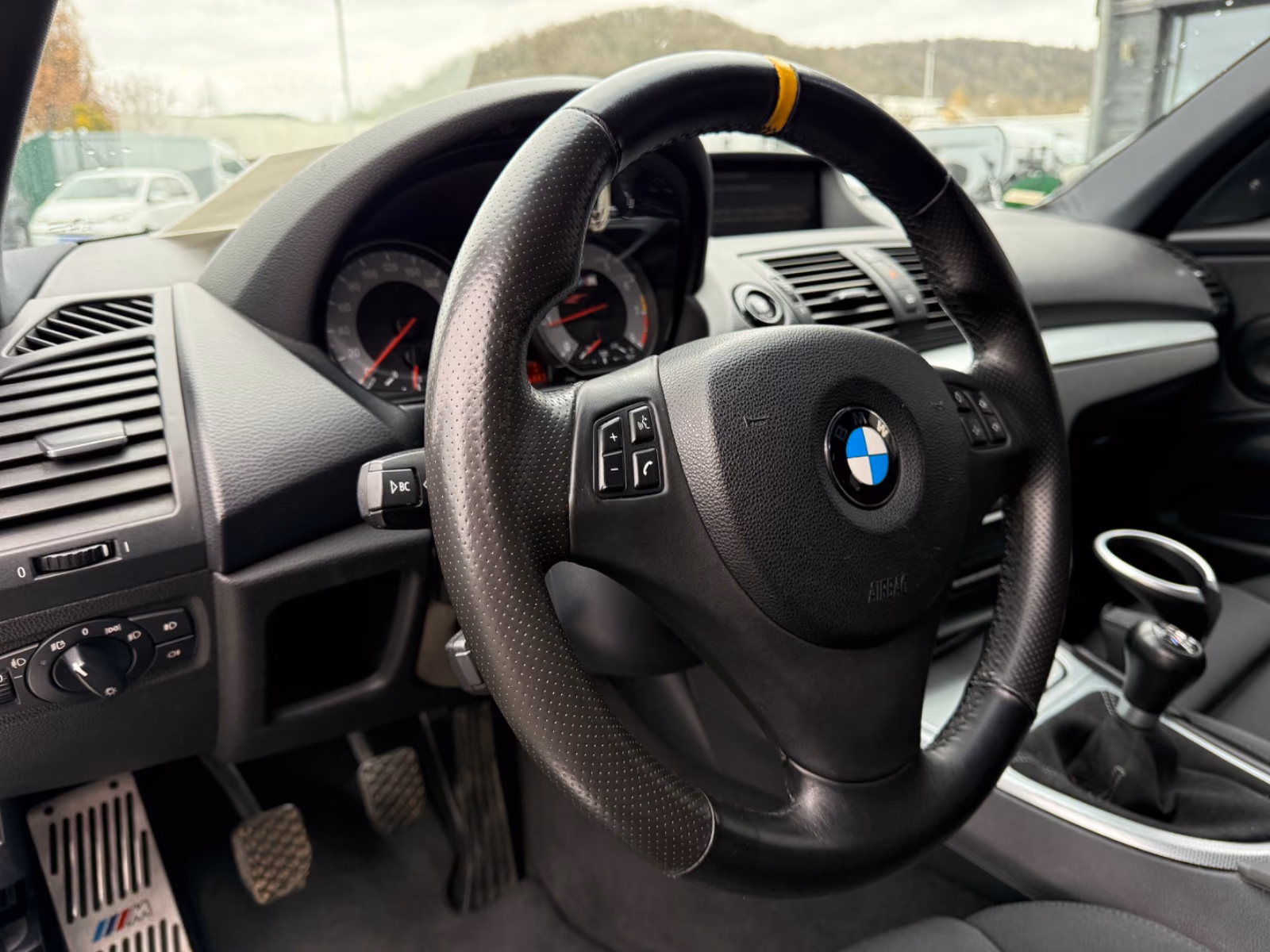 BMW 1er M1  *V8 *420PS *1OF1