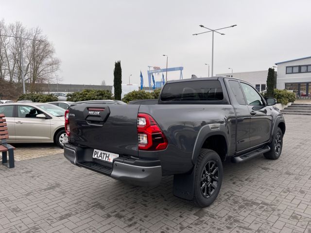 Toyota Hilux Invincible X-Tra Cab Grau Auto