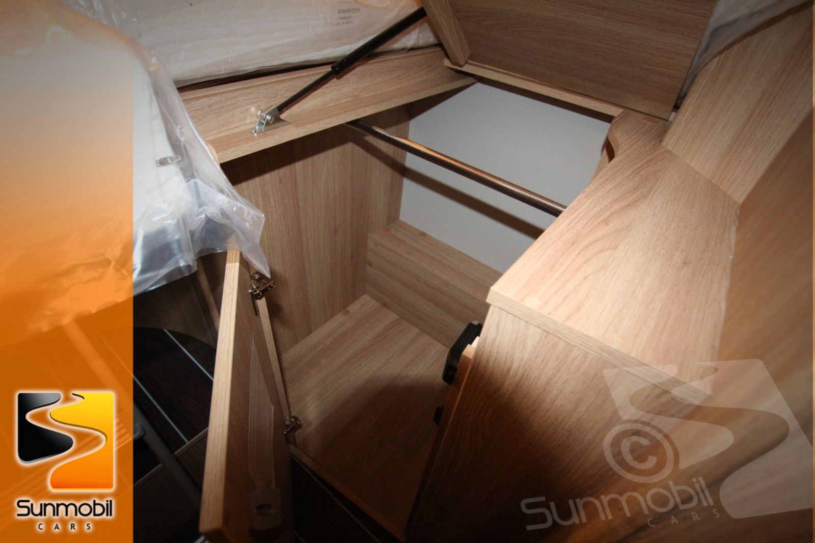 Fahrzeugabbildung Knaus Sky Wave 650 MEG  LED SAT TV LP.108.046,00 €