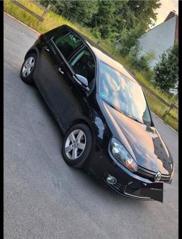 Volkswagen VW Golf VI 1.6 TDI TÜV Neu