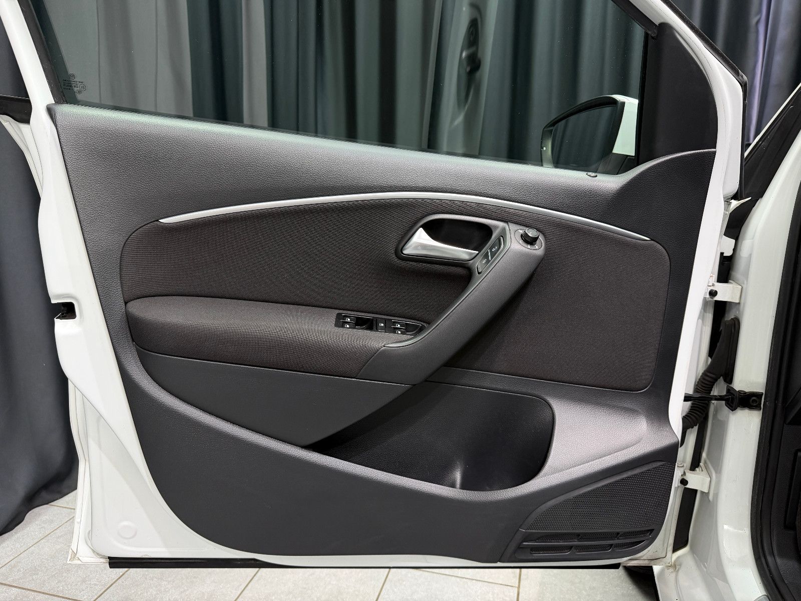 Fahrzeugabbildung Volkswagen Polo V Allstar |DSG|PDC|NAVI