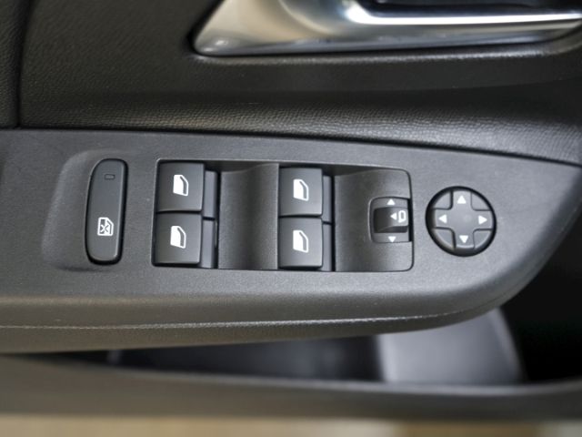 Corsa F FACELIFT GS AT+LED+NAVI+RÜCKFAHRKAMERA+S