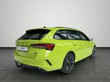 Skoda Octavia Combi RS 2,0 TSI 195 kW 7-Gang-DSG - Skoda Octavia: Grün, RS