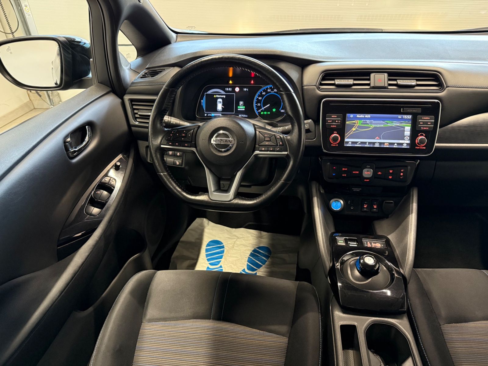 Fahrzeugabbildung Nissan Leaf Acenta - Navi, Winter-Paket