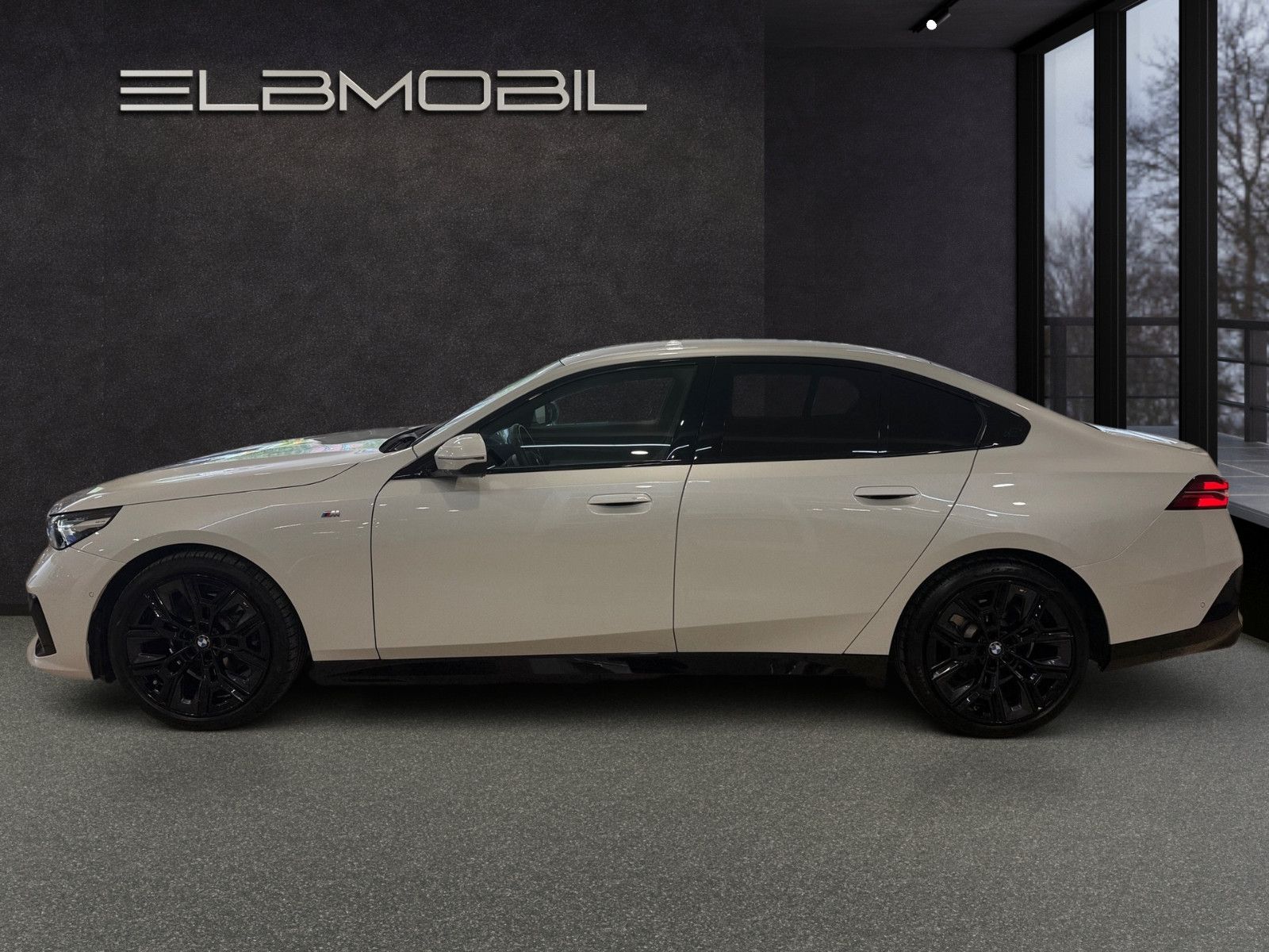BMW 520 d M Sportpaket*Head-up*H&K*360°* foto 7