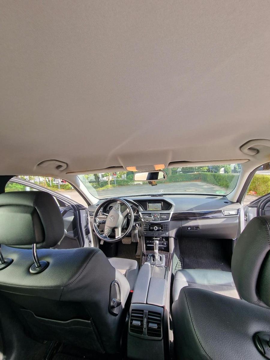 Mercedes-Benz E220 2011 — photo 11