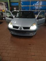 Renault Clio Extreme 2 1.2 16V Extreme - gebrauchte Renault Clio aus dem Jahr 2004