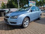 Ford Focus 2,0 Titanium KLIMAAUT.-SHZ-TÜV NEU - Ford Focus aus 2006: Titanium