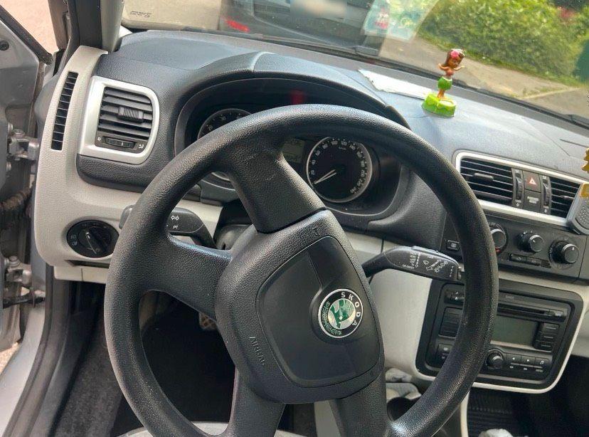 Skoda Fabia 2009 — photo 7