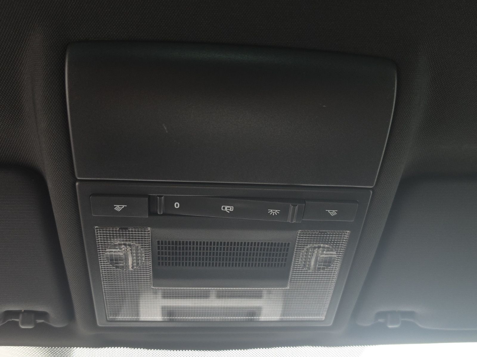 Fahrzeugabbildung Volkswagen Polo IV GTI TÜV SERVICE NEU