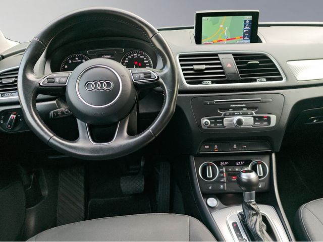 Q3 1.4 TFSI design KAMERA SITZHEIZUNG AHK LED