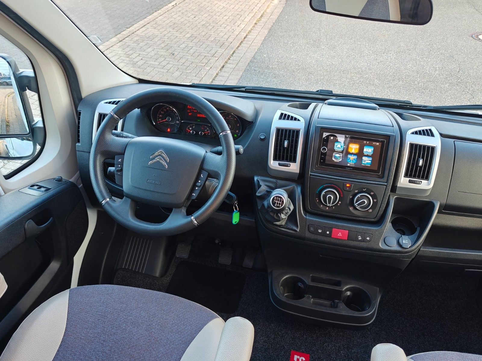 Fahrzeugabbildung Bürstner Nexxo Van T 690 G - SAT, TV, Markise, Kamera -