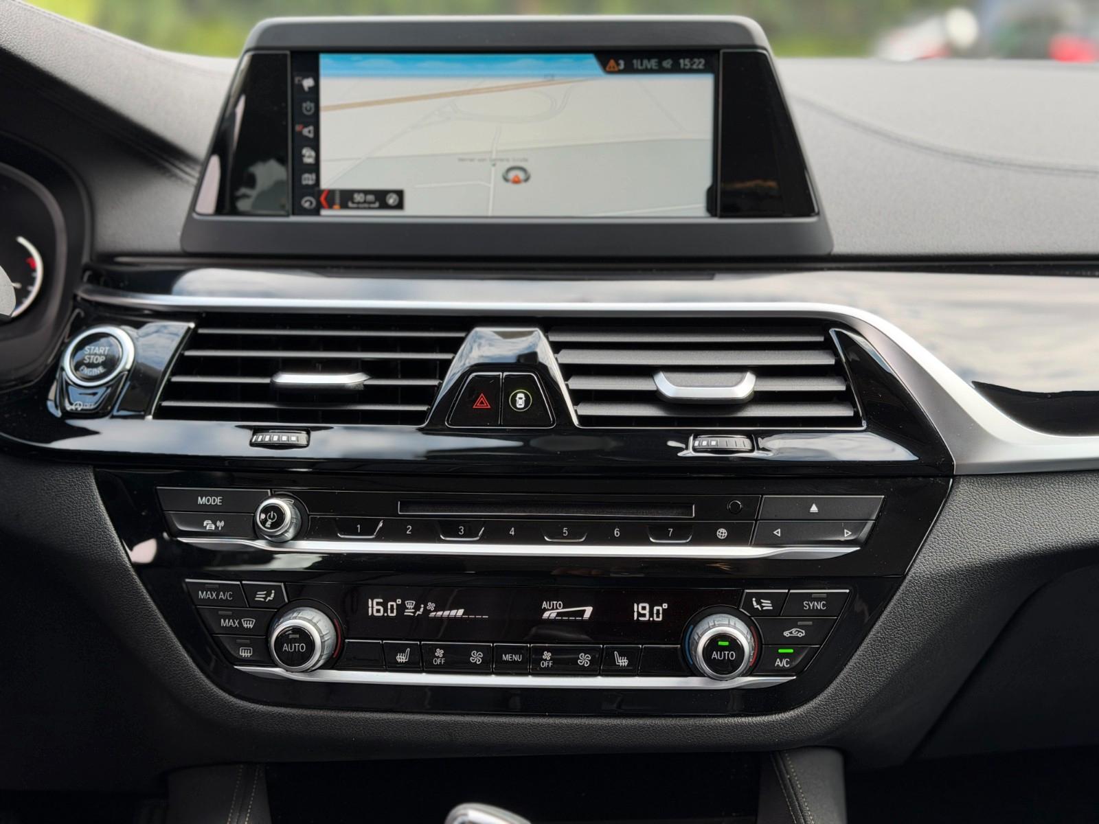BMW 520 i 5 Limousine Luxury Line Garantie *Navi*LED