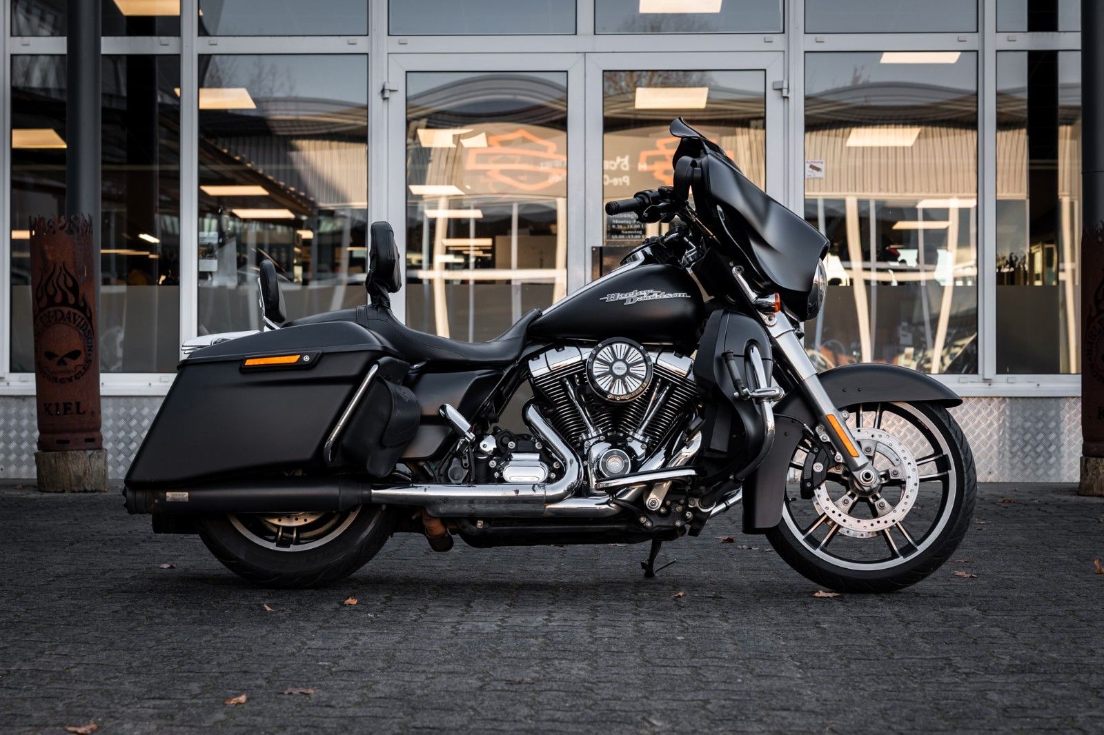 Fahrzeugabbildung Harley-Davidson FLHX Street Glide 103 CUI- KESSTECH -