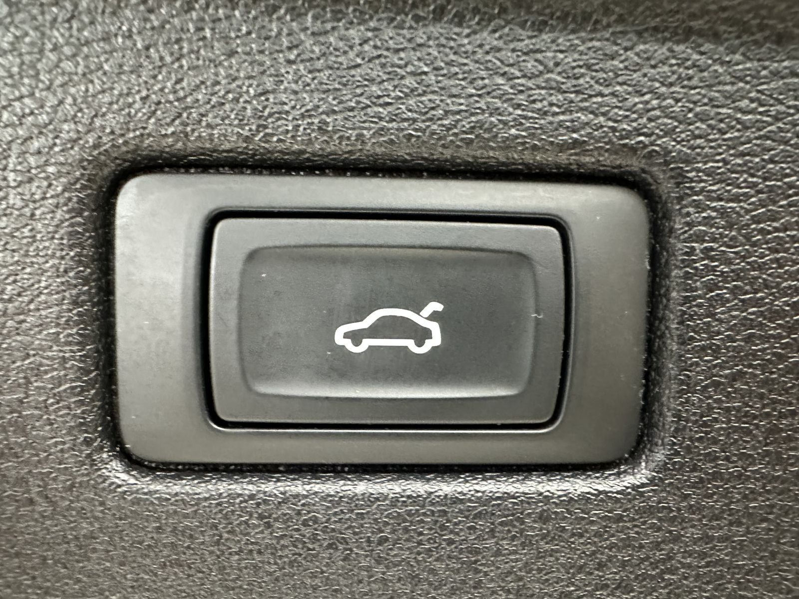 Fahrzeugabbildung Audi A5 SpB 40 TDI Qu S-Line NAV+LED+ACC+HEAD-UP+19ZO