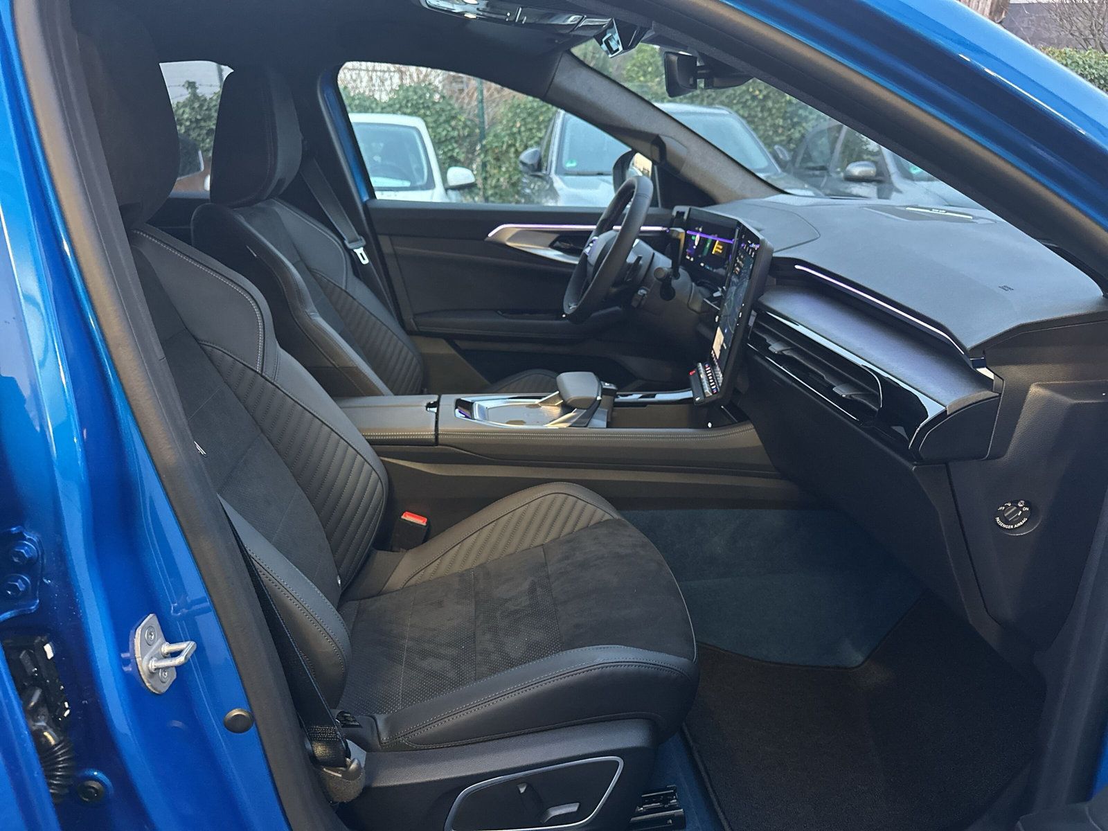 Renault Rafale - Bild 11