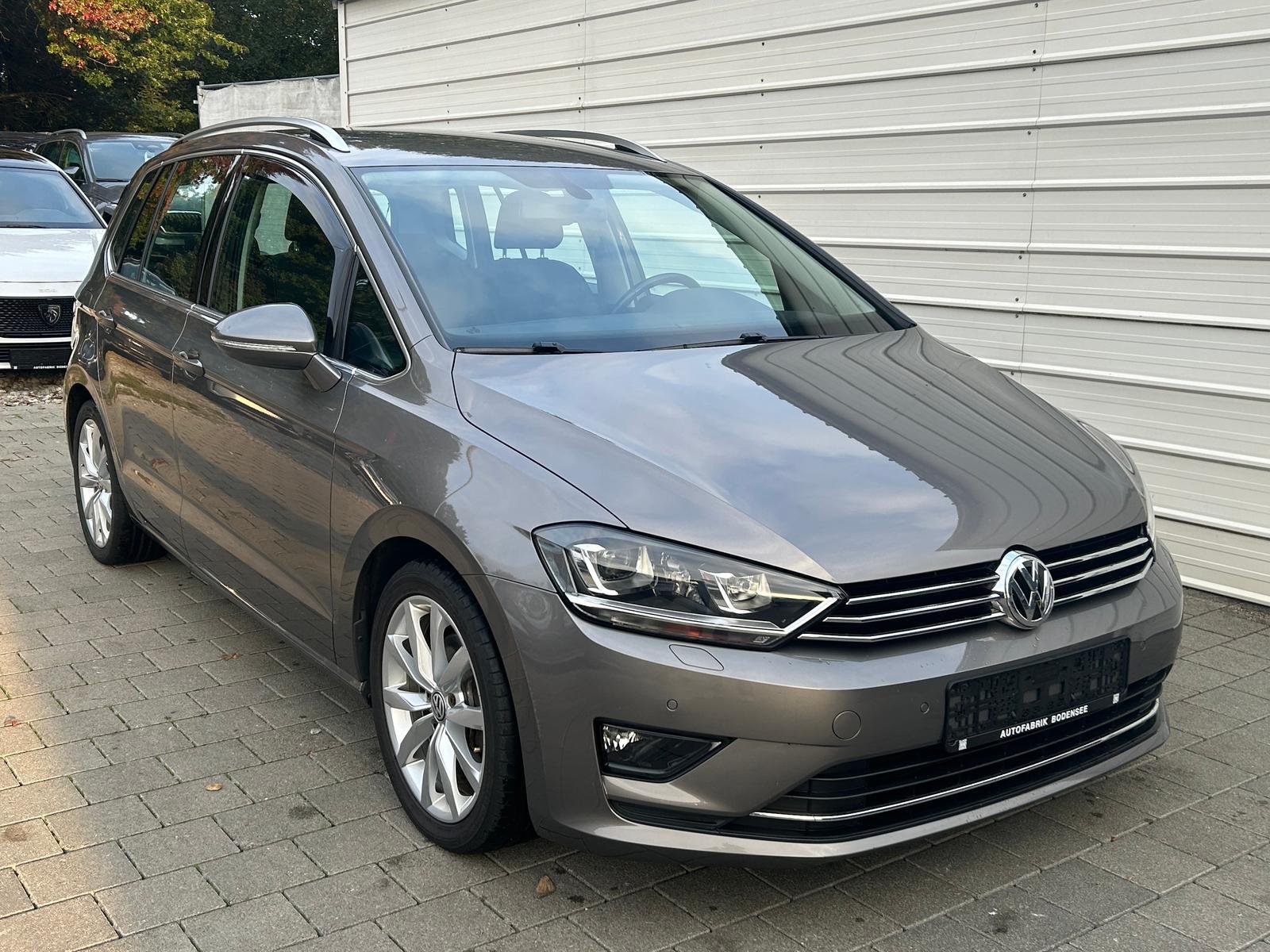 Volkswagen Golf Sportsvan Highline 1.4 BMT AHK*Navi*Xenon*A