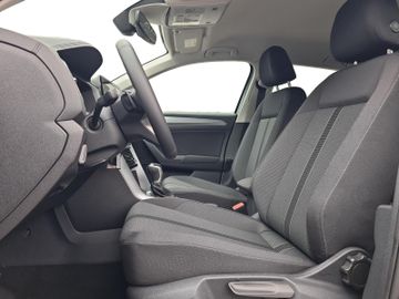Volkswagen T-Roc - 12