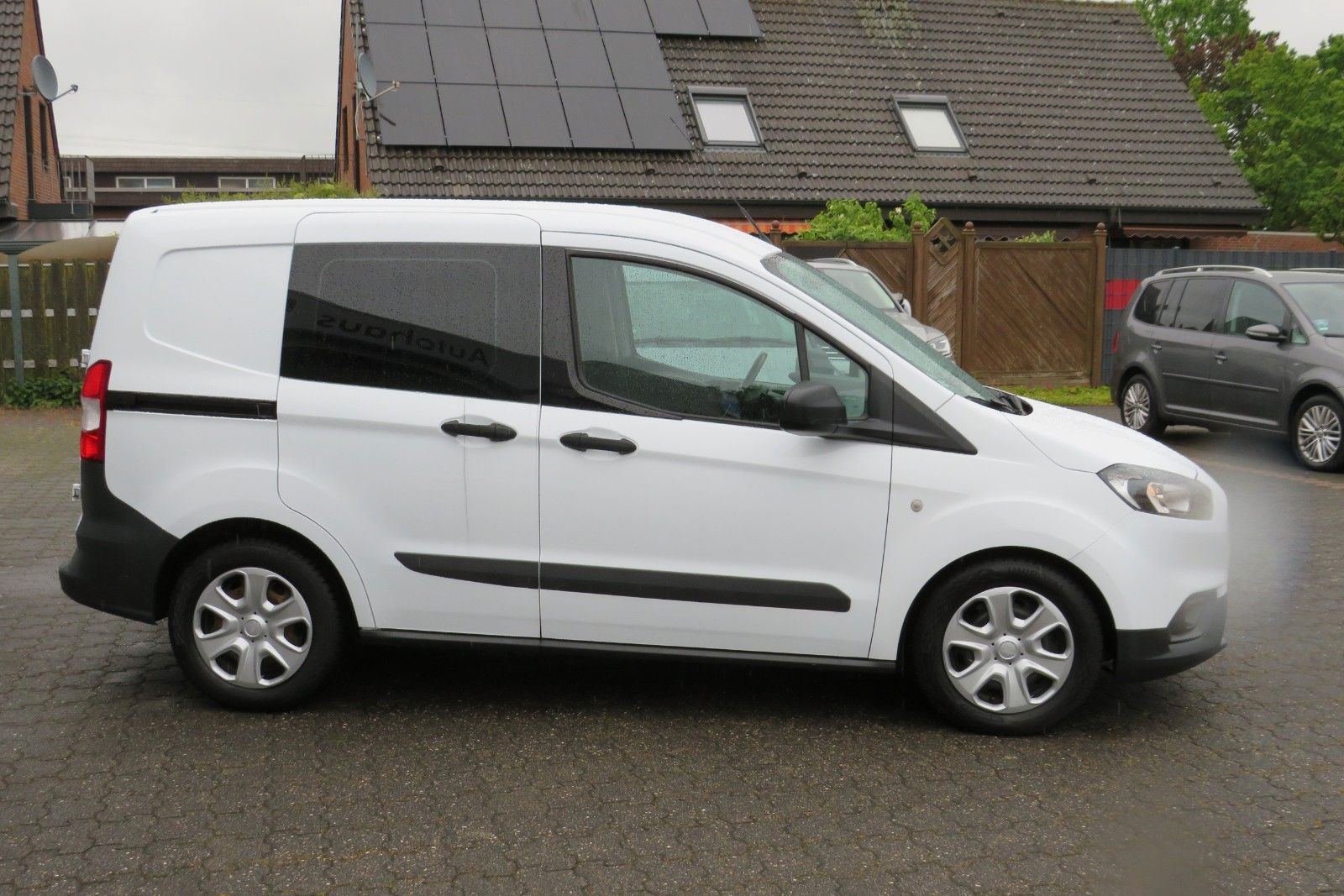 Fahrzeugabbildung Ford Transit Courier TREND NAVI SCHECKHEFT 1.HD