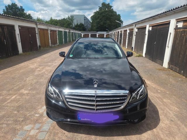 MERCEDES-BENZ E 200 T Autom. -