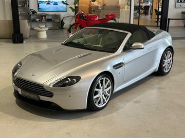 2013 Aston Martin V8 VANTAGE 照片 9