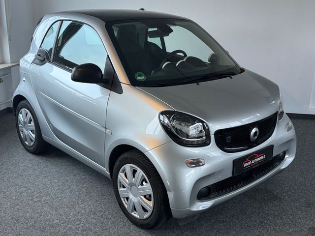 Smart ForTwo EQ *LEDER/NAVI/PANO/SHZ/ACC*