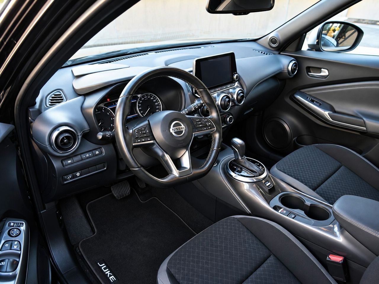Nissan NISSAN JUKE 1.0 114CV DCT 114CV N-CONNECTA - 202 imagem 3
