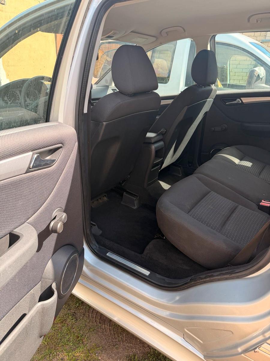 Mercedes-Benz B180 2008 — photo 8