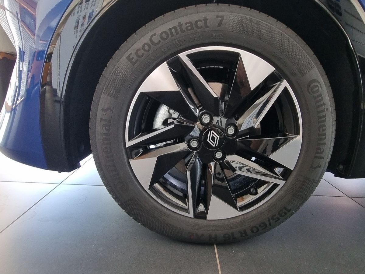Fahrzeugabbildung Renault Clio Techno TCe 115 EDC