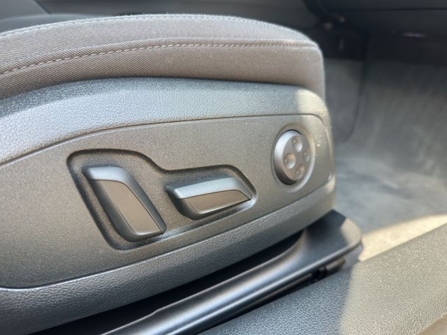 A4 Avant 40 2.0 TDI S line KAMERA SHZ B&O LED