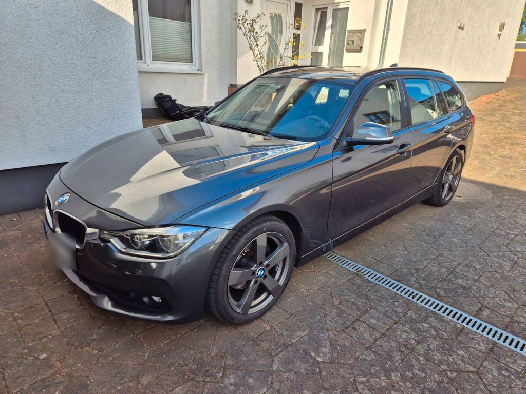 Image of BMW 320