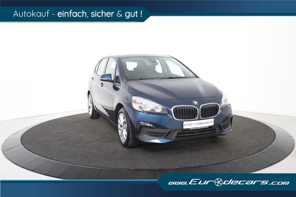 BMW 225