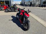 Ducati Streetfighter V2