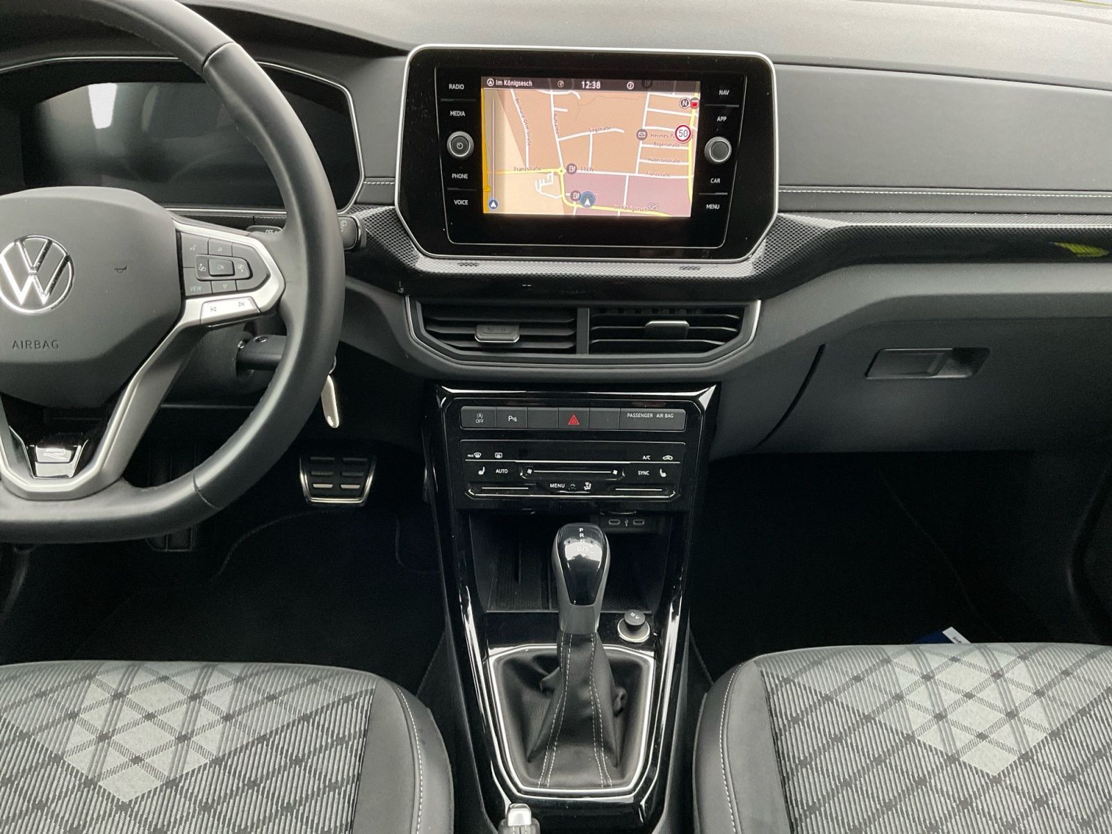 Volkswagen T-Cross - Bild 11