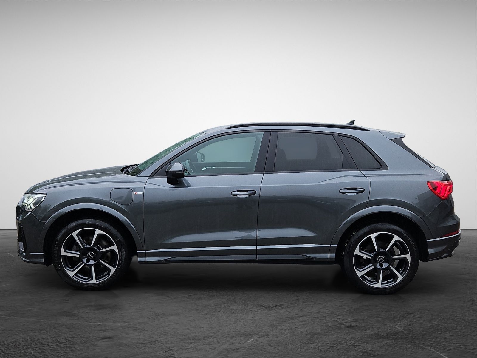 Audi Q3 45 TFSI e S tronic S line NaviPlus Matrix AHK foto 3