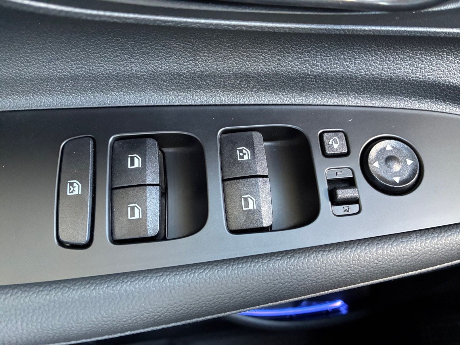 Fahrzeugabbildung Hyundai i20 1.0 T-GDI Trend Kamera,LED,Navi,SHZ,PDC,LM