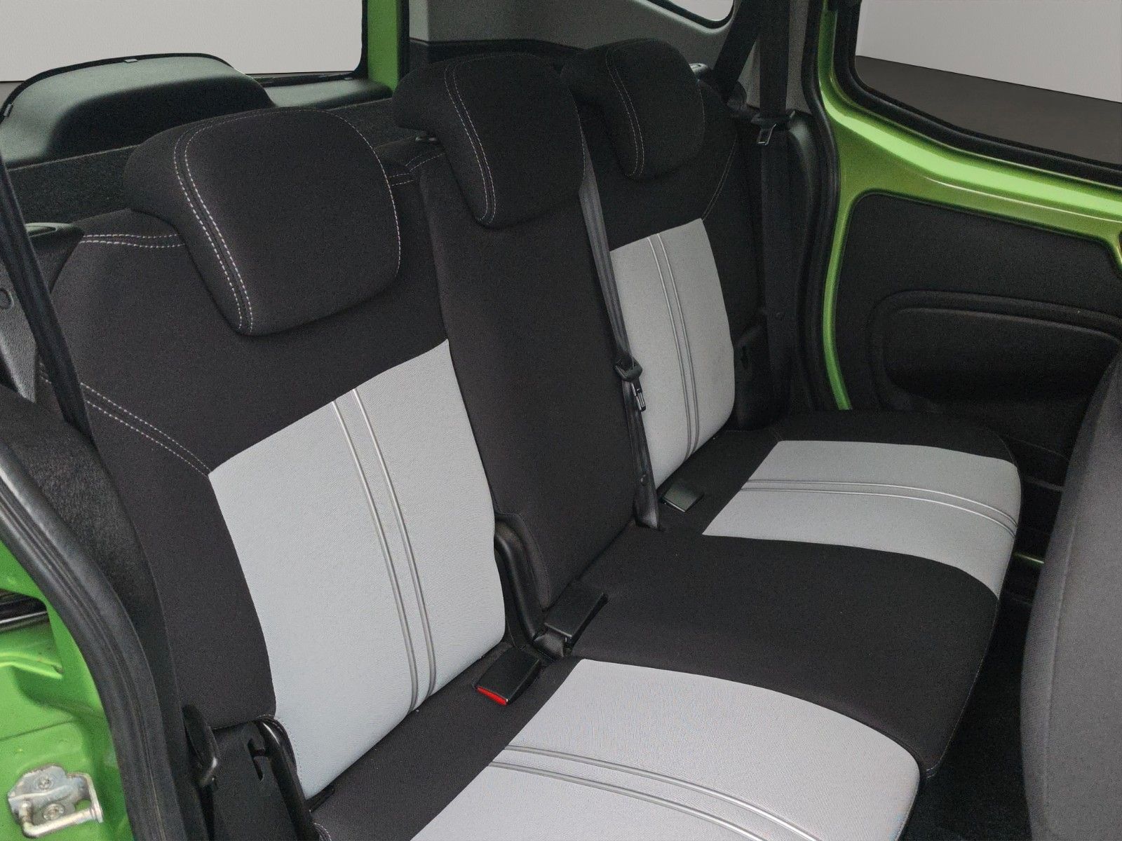 Fahrzeugabbildung Fiat Qubo 1.4 8V MY QUBO AUS 1.HAND