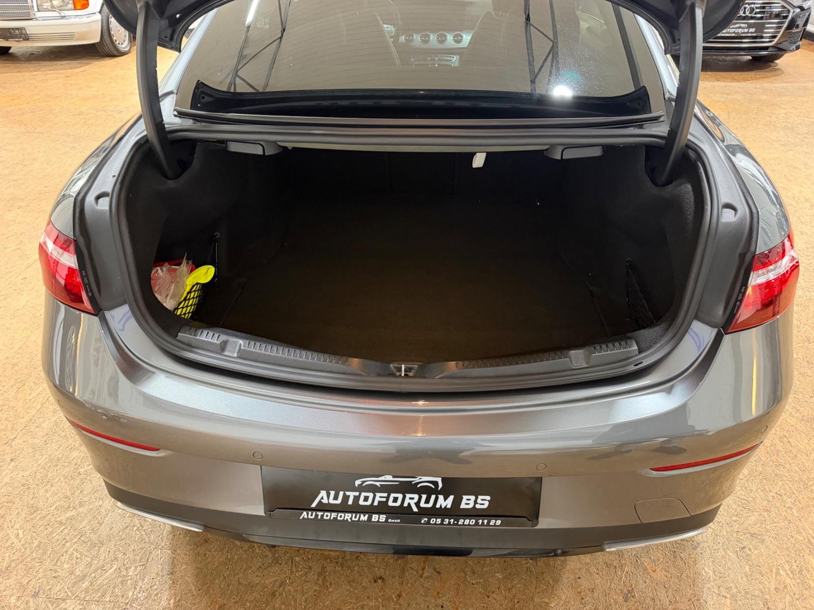 Mercedes-Benz E 220d Coupe AMG LINE/PANO/CAM/el.HECK/BURMESTER