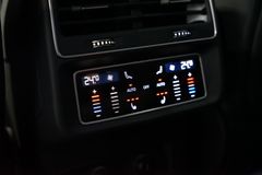 AUDI SQ7 TFSI | Pano | Carbon | HuD | B&O | Nardograu AUDI SQ7 TFSI | Pano | Carbon | HuD | B&O | Nardograu