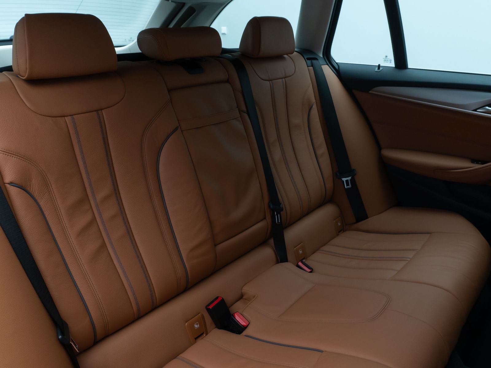 Fahrzeugabbildung BMW 520d Kamera Leder HiFi Sport AHK Alarm Parkassis