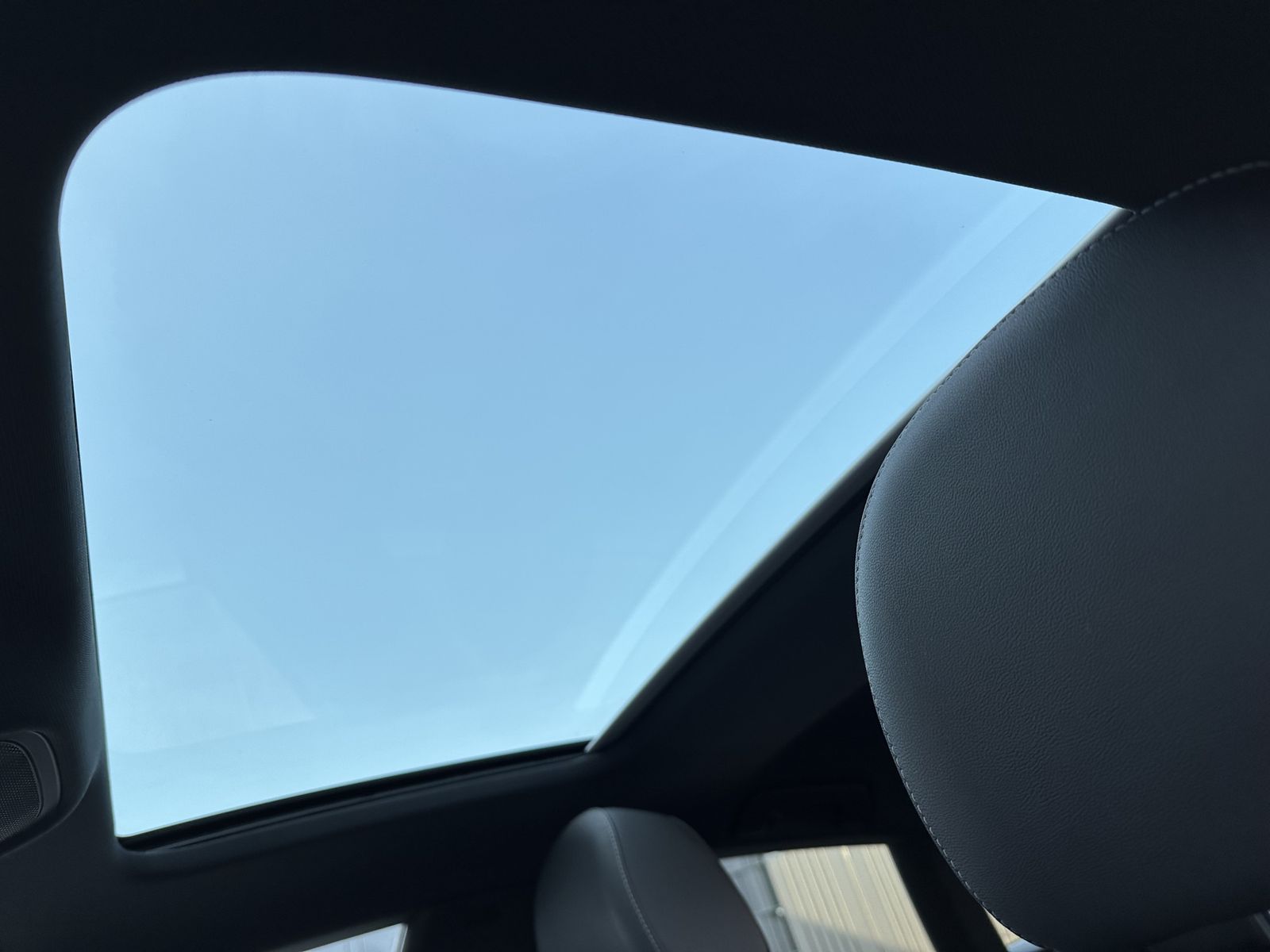 Fahrzeugabbildung Audi A5 SpB 40 TFSI Qu S-Line Black NAV+LED+PANO+20ZO