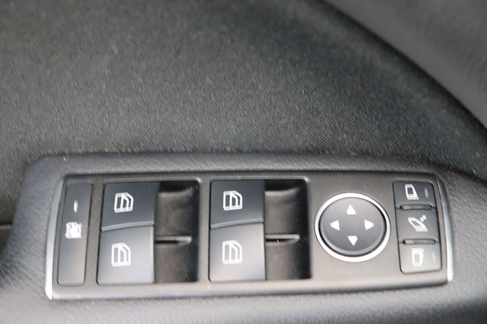 Fahrzeugabbildung Mercedes-Benz B 200 BlueEFFICIENCY * Bi-Xenon * Sitzhzg. * PDC