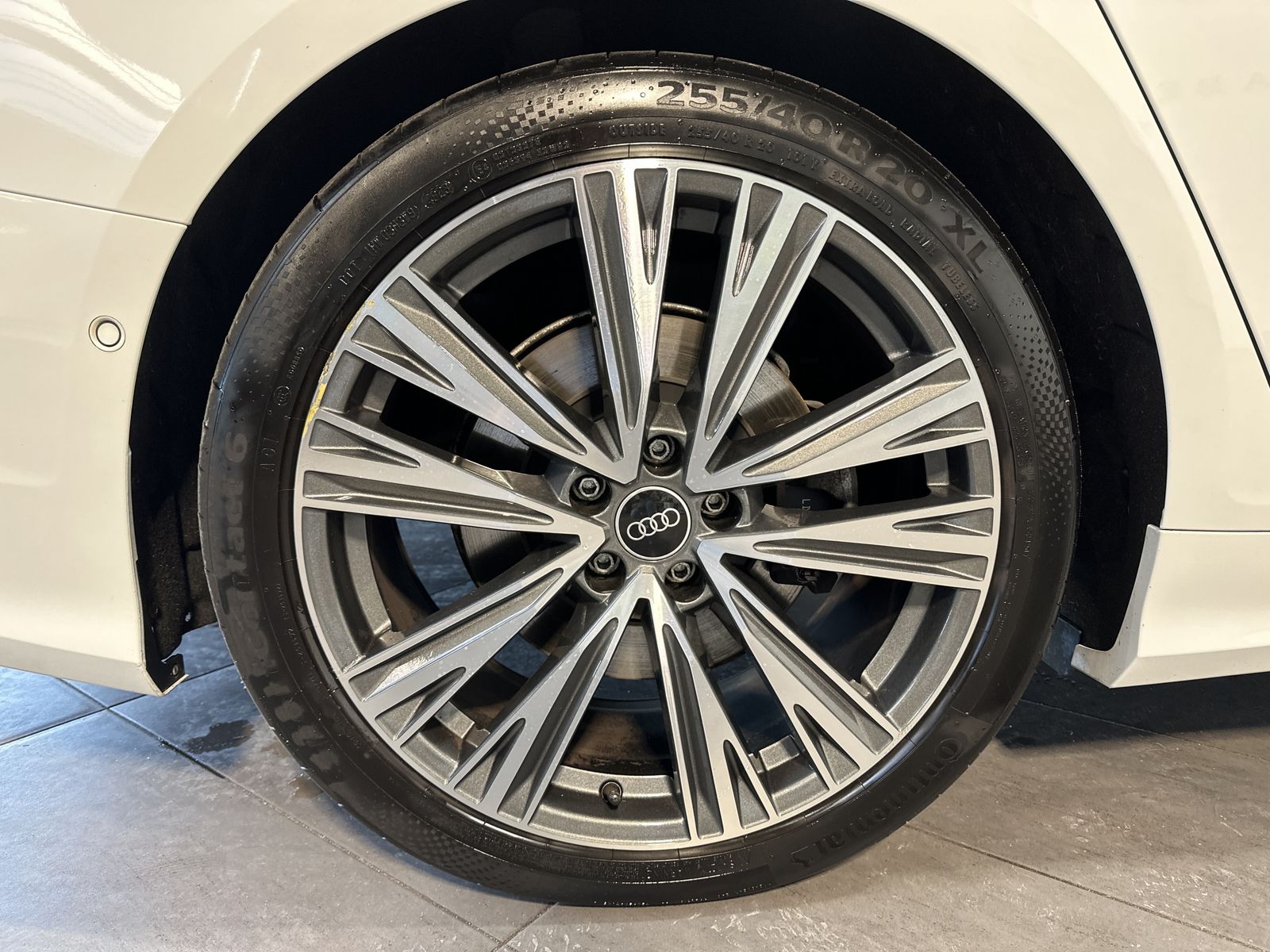 Fahrzeugabbildung Audi A6 Avant 50 TFSI e Qu S-Line NAV+LED+VCOCK+20ZO