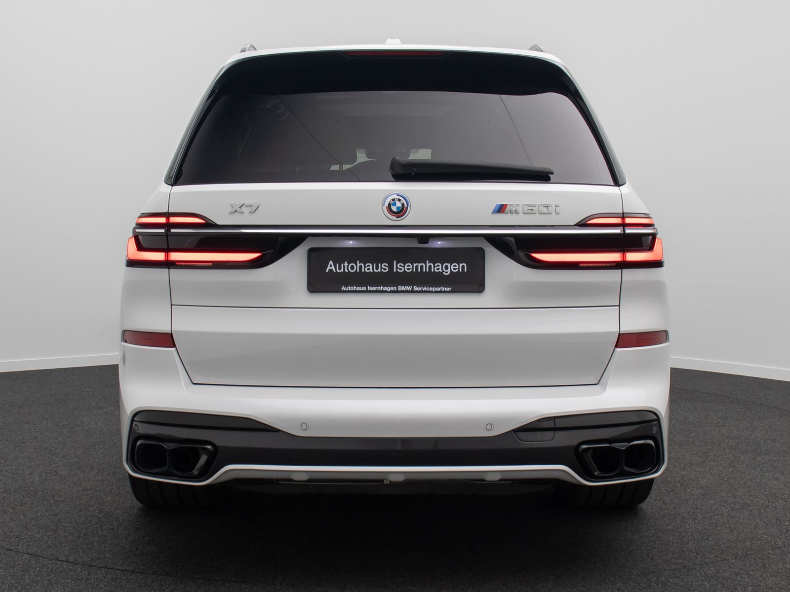 Fahrzeugabbildung BMW X7 M60i xD Individual HUD B&W SoftCL 23Zoll VOLL