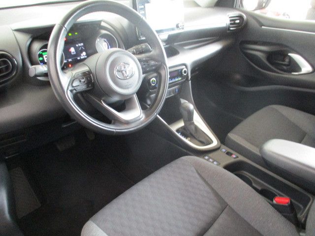 Fahrzeugabbildung Toyota Yaris Hybrid Team Deutschland