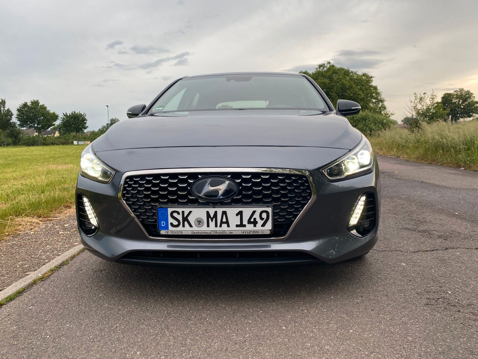 HYUNDAI i30