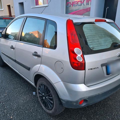 Ford fiesta 1.3 benzin 2006