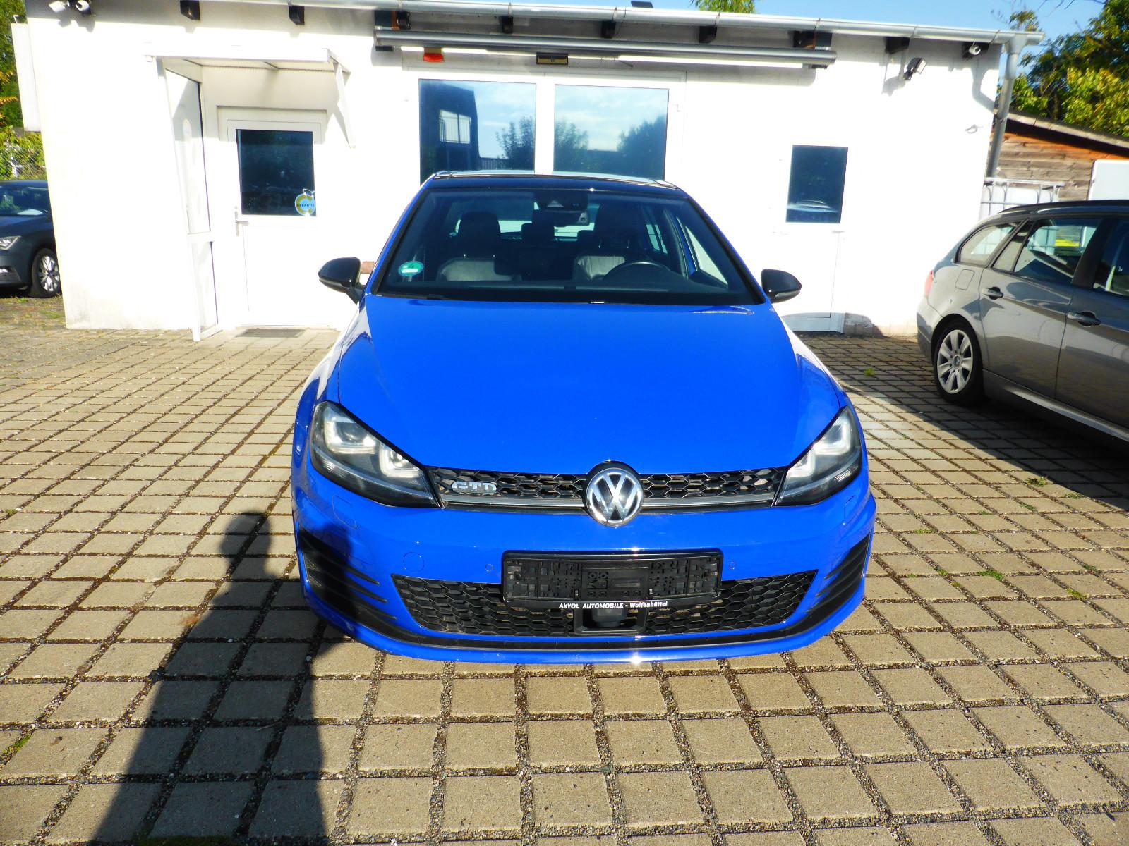 Volkswagen Golf VII Lim. GTD  PANO.  LEDER  KAMERA STANDH.