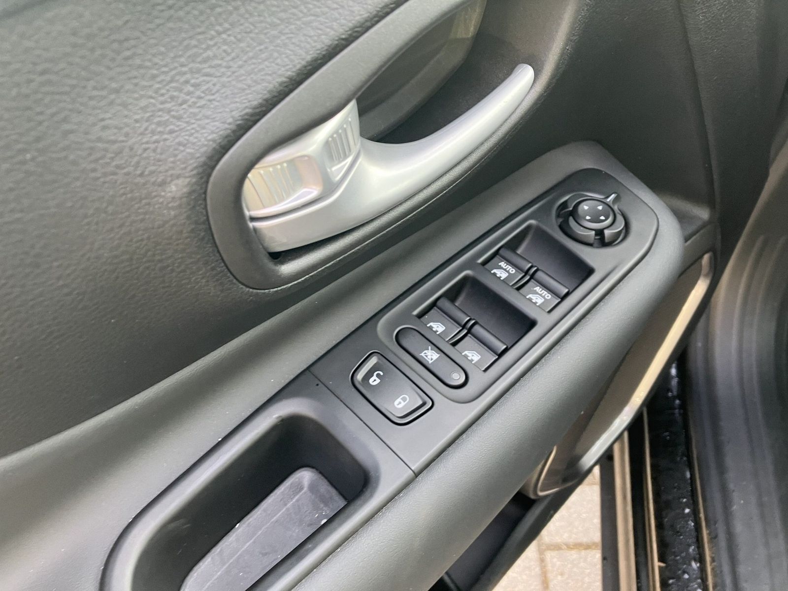 Jeep Renegade - Bild 14
