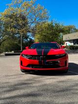 Chevrolet Camaro 6.2 V8 Sport MT Sport - Chevrolet Camaro mit Benzin-Antrieb: Coupe, Schaltgetriebe